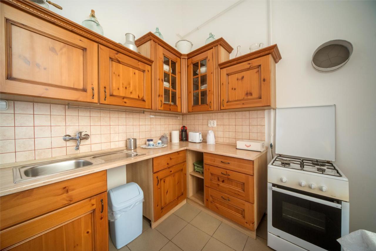 Agria Vintage Apartman Eger Ngoại thất bức ảnh