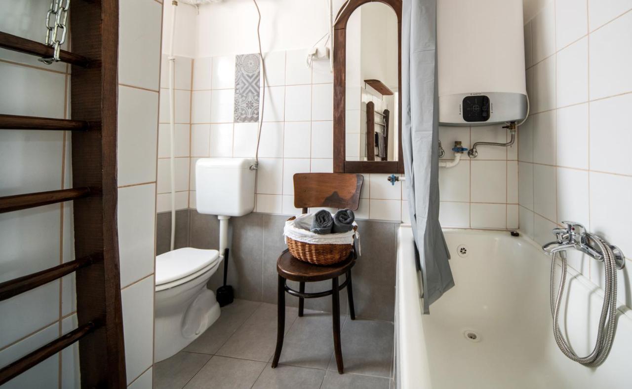 Agria Vintage Apartman Eger Ngoại thất bức ảnh