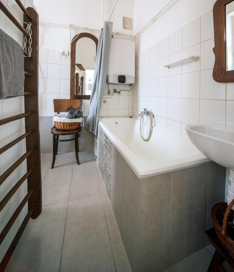Agria Vintage Apartman Eger Ngoại thất bức ảnh