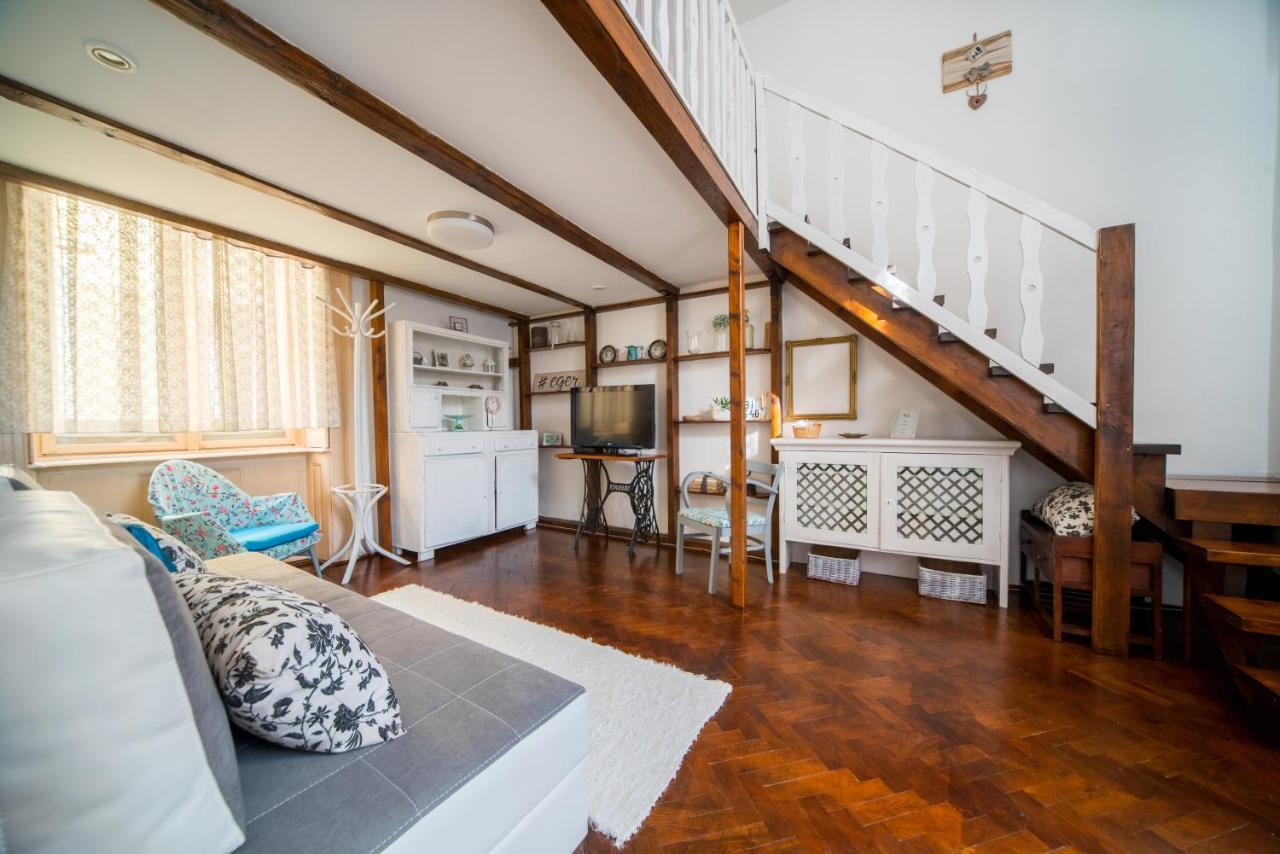 Agria Vintage Apartman Eger Ngoại thất bức ảnh